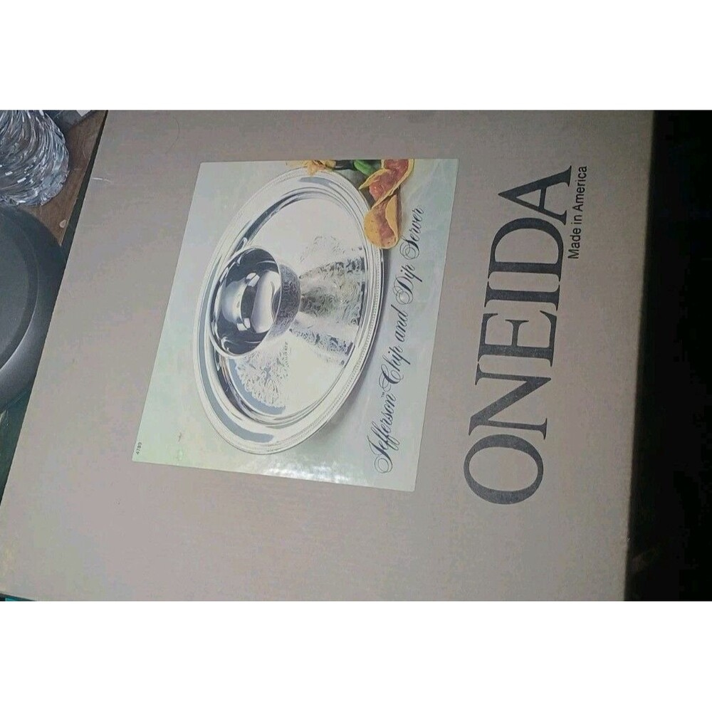 Oneida Silverplate "Jefferson" Chip and Dip Server 12 1/2 inch with Box
